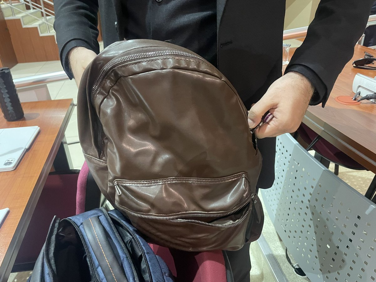 Ali Macit tweet media