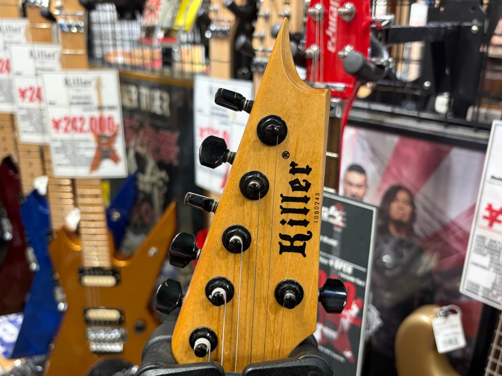 bbsapporock's tweet image. #used 【#KILLER KG-Prime 21 the spirit】

委託品として入荷🚚💨

使用感はありますが目立った傷はなく、サウンドも高崎氏のシグネイチャーピックアップであるセイモア・ダンカンのTHUNDER IN THE EAST搭載なので最高です💥

ハードケース、保証書、アームバーが付属品です👌

#BIGBOSS札幌 #高崎晃