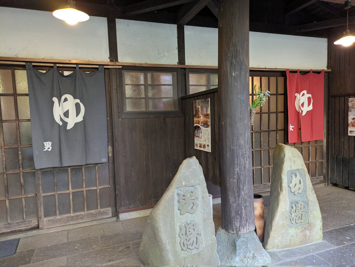 歩く棺桶 tweet media