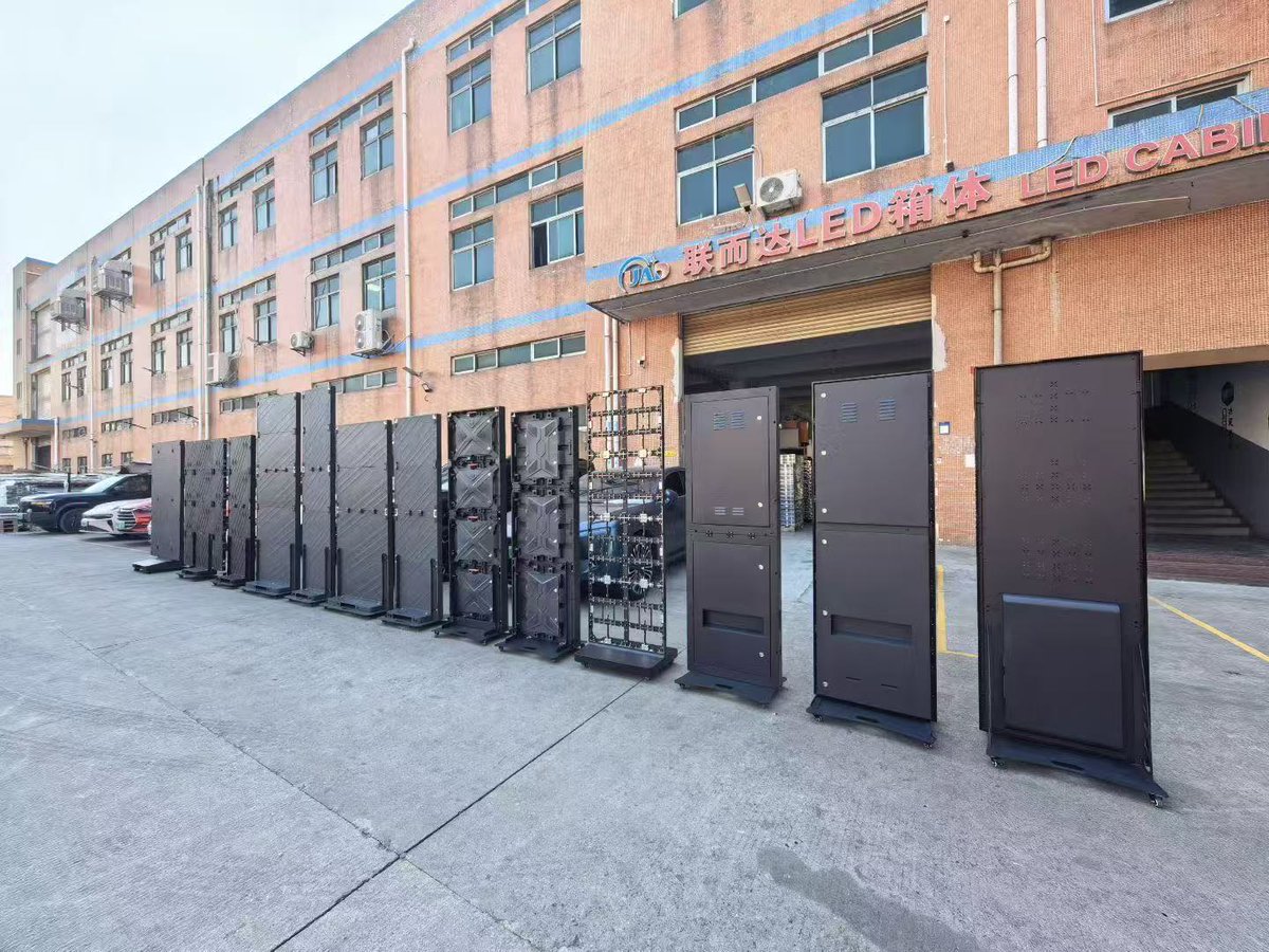 Tracy led display,+8618316843344 tracy@szscree.com tweet media