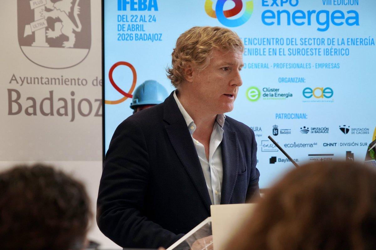 aytodebadajoz's tweet photo. ⚡️ #IFEBA acoge del 22 al 24 de abril Expoenergea 2026, punto de encuentro del sector de la energía sostenible en el suroeste ibérico, con 60 expositores y medio centenar de actividades y jornadas. 

💬 “Tanto la ciudad como la región se han convertido en punto de lanza en cuanto a eficiencia, despliegue fotovoltáico y utilización, uso y producción de energías renovables. Un sector fundamental para la región.”