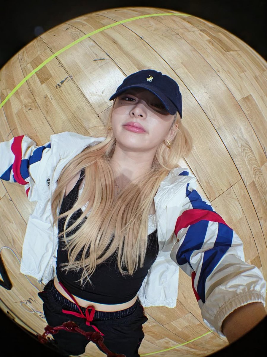 dao 🌠 tweet media