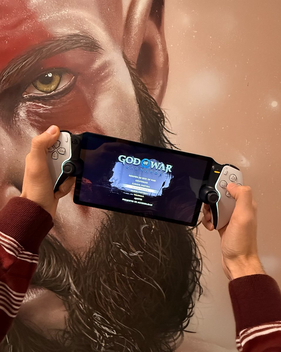 PlayStation España tweet media