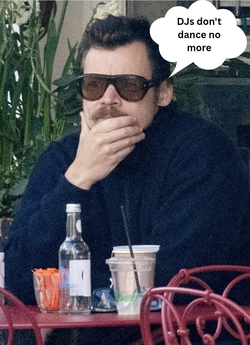 lily 𐙚๋࣭˚࿔ tweet media