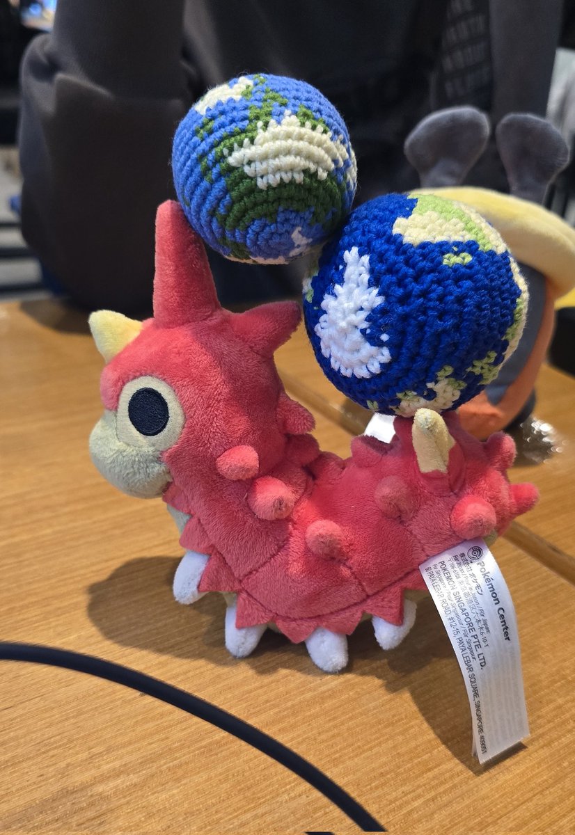 지구가 도는 이유는 개무소가 돌려주기 때문이다