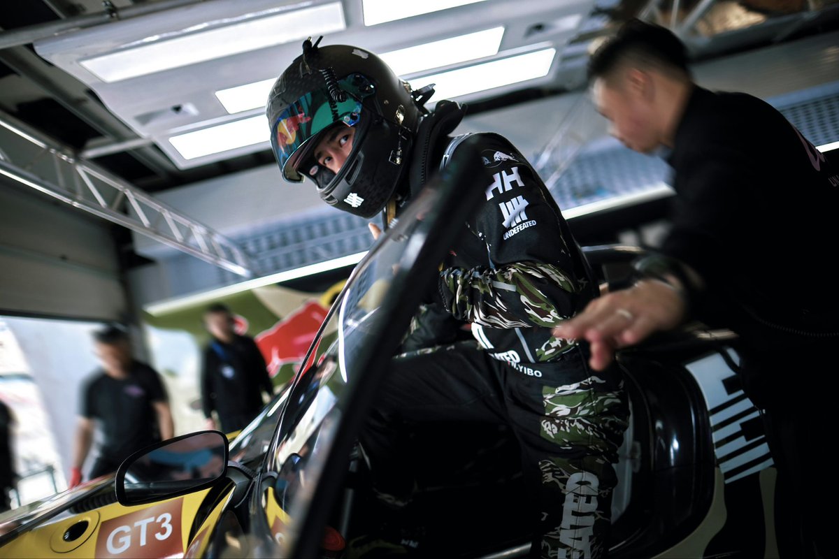 YIBO-OFFICIAL weibo update 09042026

Pre-race test drive 𝗗𝗔𝗬 𝟯

1/2 weibo.com/7485885521/528…
#WangYiBo #王一博 #YIBO85 #85RACING