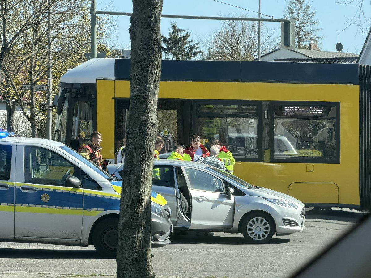 Fotograf T. Peise tweet media