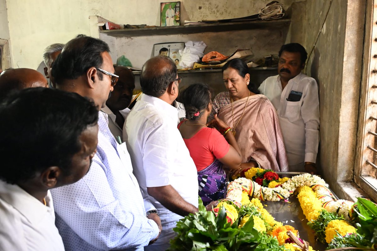 Captain News tweet media