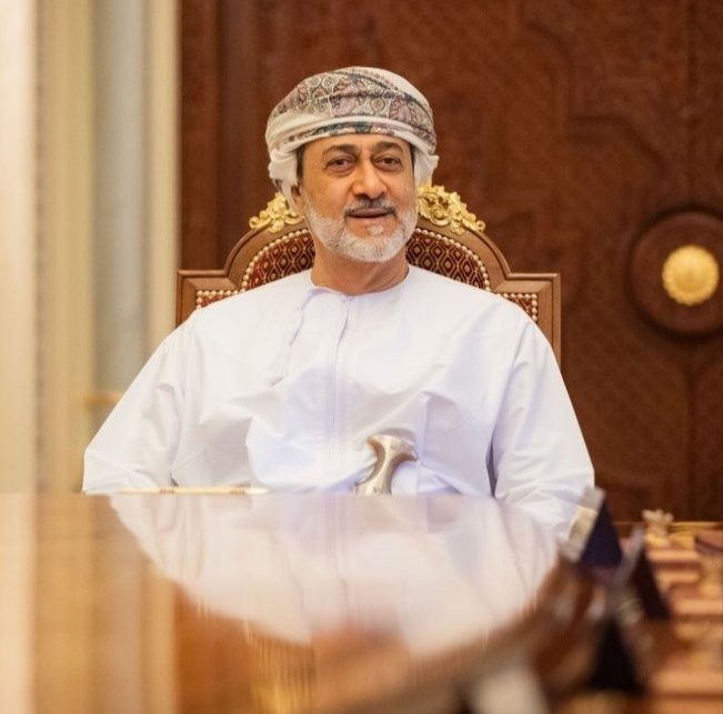#سلطنة_عُمان 
بوصلة السلام التي لا تنحرف 
وسلطان العزم الشامخ