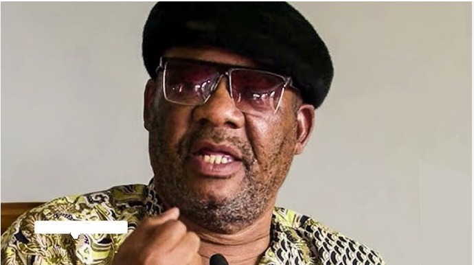 NgarivhumeJ's tweet image. Cde Knox Chivero gave a strong rebuke last night to the 2030 agenda seeking to #illegally extend ED term without going for a referendum. Cde Chivero shared a list of Zanu Pf #corrupt officials driving this agenda.