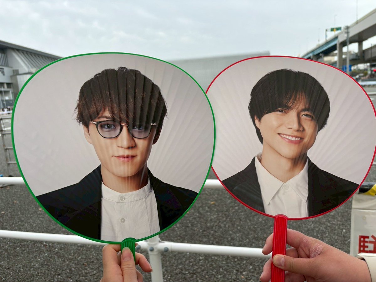 wt_sd0423's tweet photo. WESTꓸ 唯一無二　inマリンメッセ福岡✨

はしゃぎまくってすごく楽しかったし
すごく幸せな時間でした！✨

連れて行ってくれてほんとにありがとう！✨

#WESTꓸ #唯一無二 https://t.co/6cd0BPLn0f