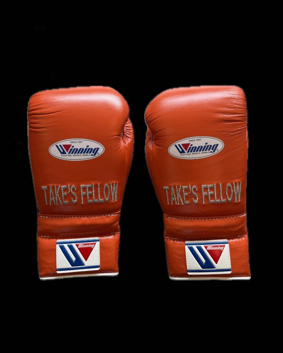 Toketa30's tweet photo. Get stronger with new gloves 🥊 https://t.co/fI3cZL46KV