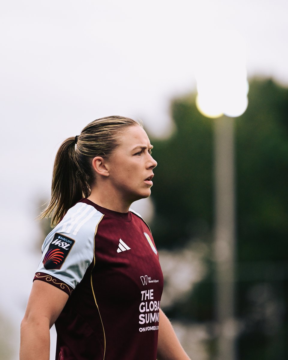 Kirsty Hanson 2025/26 (12) 🔝
Kim Little 2012 (11)

The 🆕 highest-scoring Scottish player in a single #BarclaysWSL season 🏴󠁧󠁢󠁳󠁣󠁴󠁿