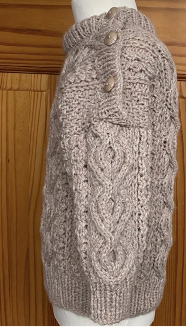 ScotKnitter's tweet image. folksy.com/find/shop/scot…
Posted this yesterday in my new Folksy shop- fits age 2-3 years
#MHHSBD #Craftbizparty #firsttmaster