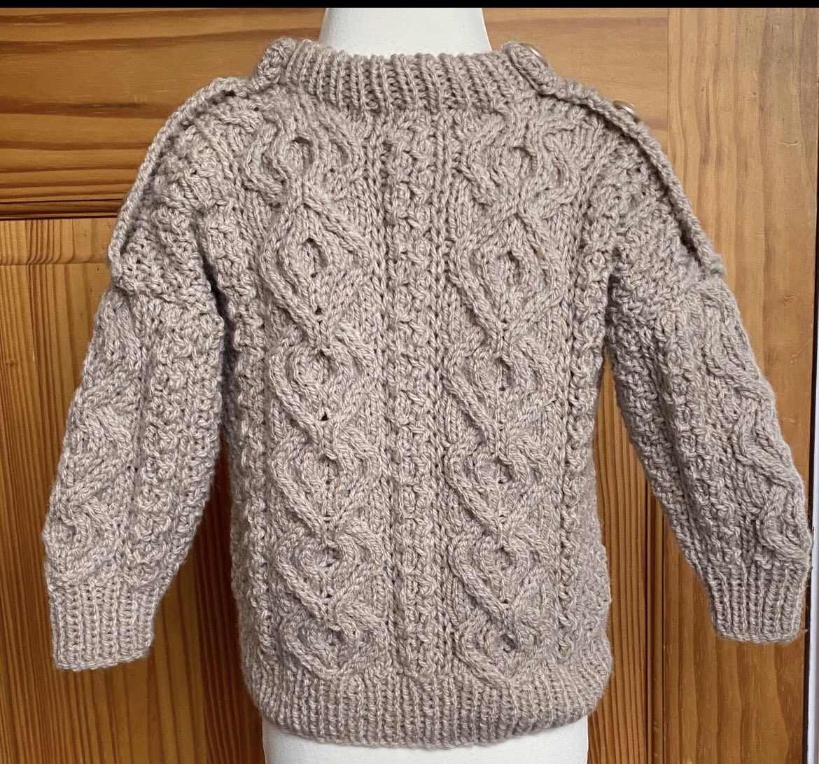 ScotKnitter's tweet image. folksy.com/find/shop/scot…
Posted this yesterday in my new Folksy shop- fits age 2-3 years
#MHHSBD #Craftbizparty #firsttmaster