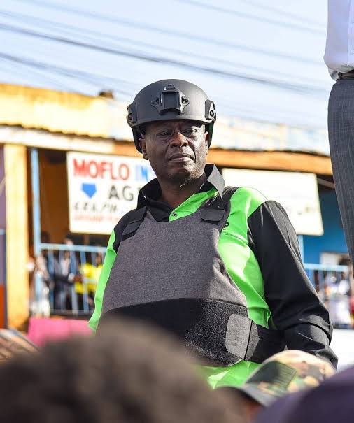 Karomo Richú tweet media