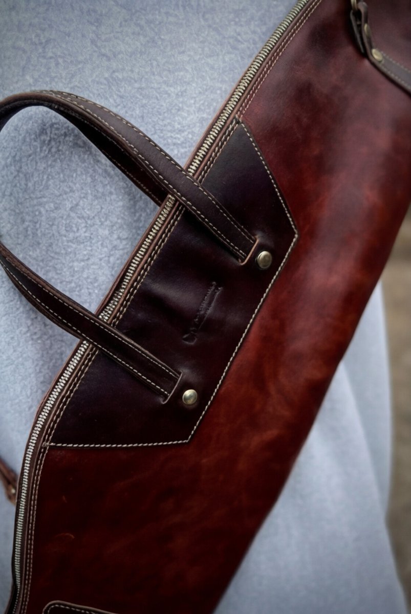 Thecrownleather's tweet image. Out here, only one thing matters — reliability.
Crafted leather that stands up to the elements, every time.
#HuntingGear #LeatherCraft #OutdoorLife #FieldTested #RifleCase