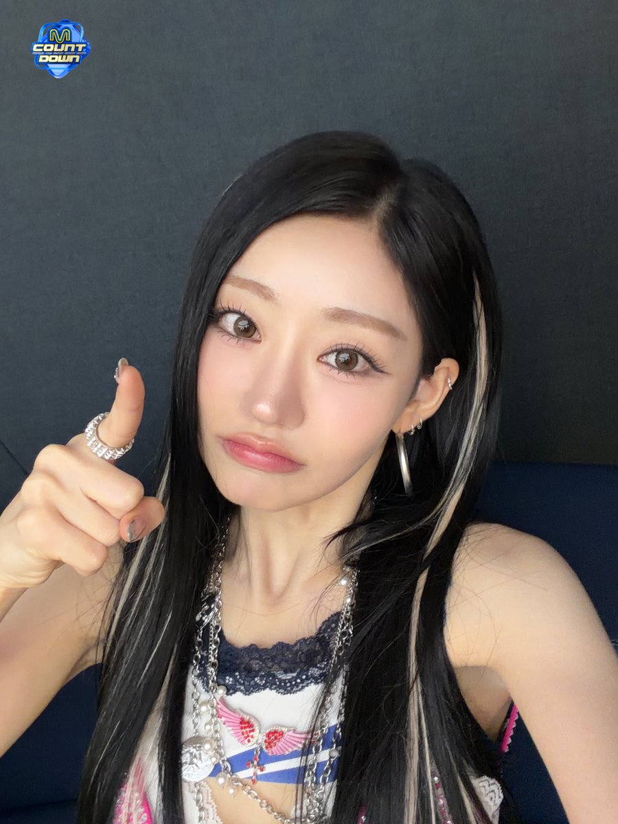 M COUNTDOWN tweet media