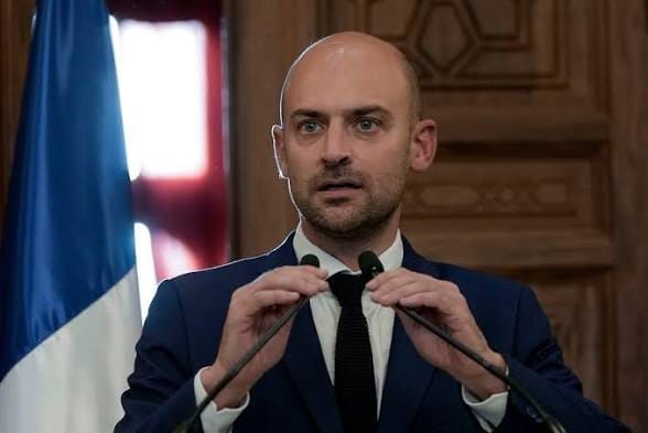 🚨 France’s Foreign Minister Barrot: “We strongly condemn Israel’s strikes in Lebanon. Lebanon must also be included in the ceasefire agreement.”
France calls for broader regional de-escalation.
#gfvip #Israël #Iran
