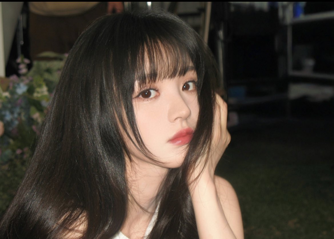 for vivian 𐙚⋆°｡⋆♡ tweet media