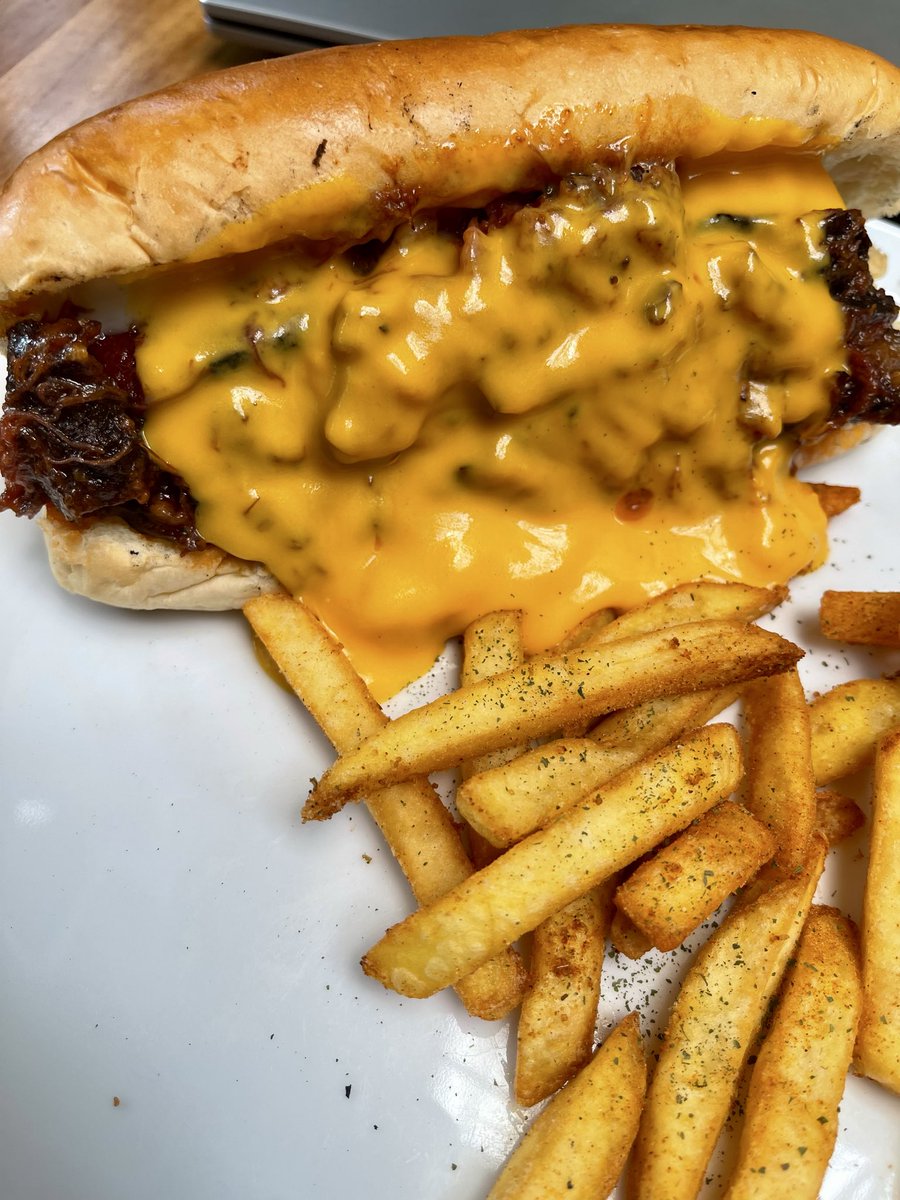 Supablunt tweet media