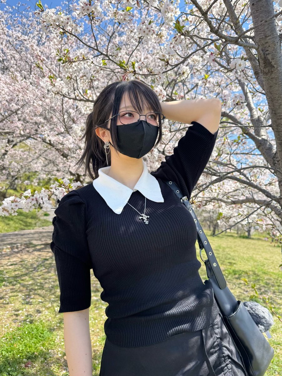 - 꽃 Hana tweet media