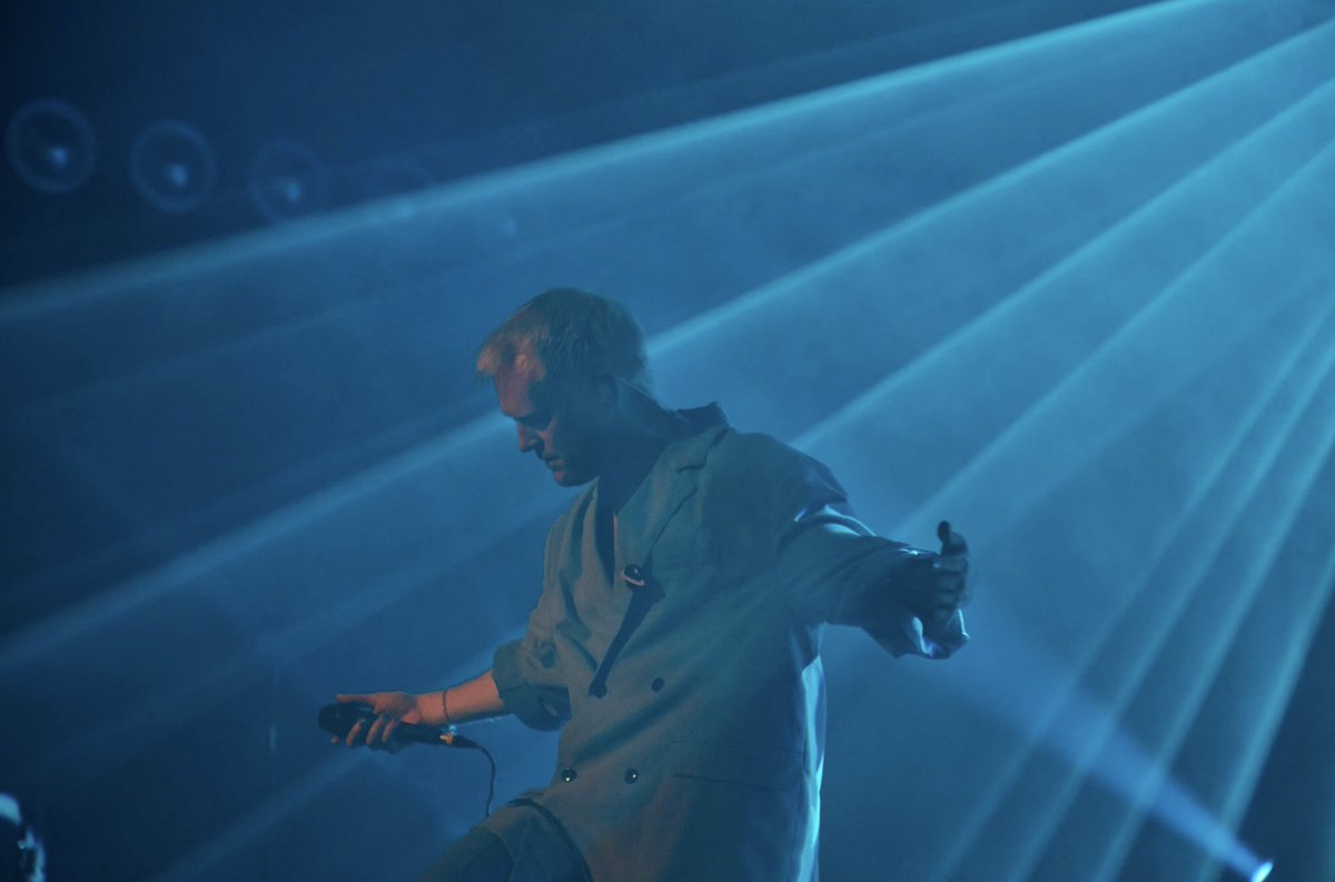 LucyDreamsDp's tweet image. TOURING AS CYBER ORGANISM  

New blog post online: lucydreams.net/blog 

Photo by Irina Gavrich 
#LucyDreams #Visiokratie #StageDesign #LiveVisuals #CyberOrganism