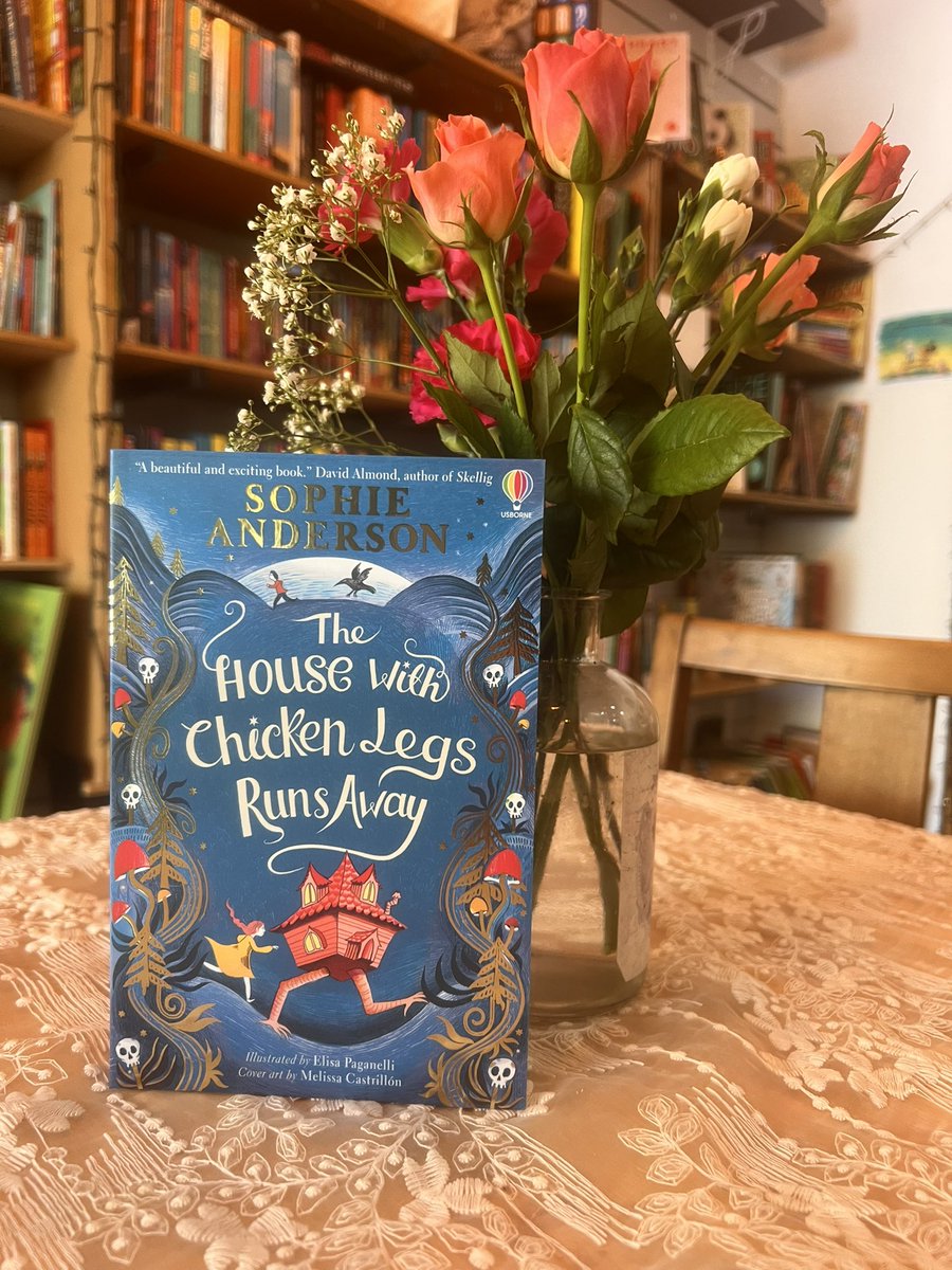 BooksTales's tweet photo. Morning,
I’m here at TT until 6pm today (Thursday April 9th)
Hope to see you soon. 
Sending love,
Les xx https://t.co/Hlk1LO9FT7