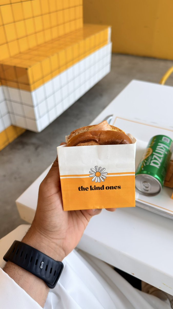 سقراط tweet media