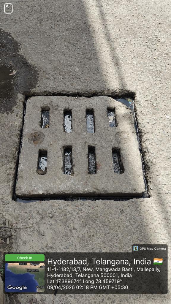 MakhanSubhash's tweet photo. @Aeeghmc166230 @GHMCOnline After desilting same problem water login why..? https://t.co/OhvYdpcOWw