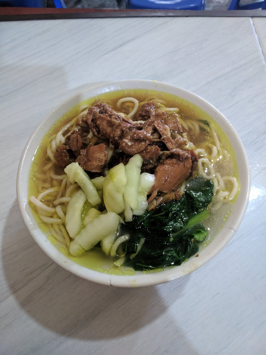 luthfiazif's tweet photo. Mie ayam Kang Sul, Kotagede. Cita rasa mie ayam gerobakan, murah maregi. https://t.co/6D0hE05PHf