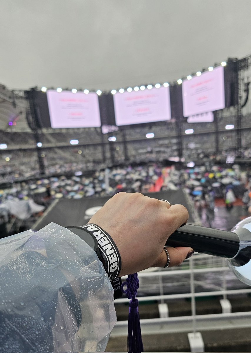 ๐โคโ๐โญโฌ๐ฟ๐ผ๐ฟ๐ผโฌโญ๐๐ซ tweet media