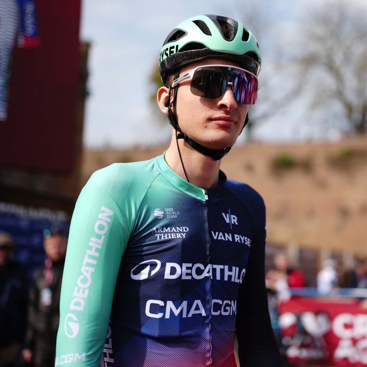 Le Gruppetto tweet media