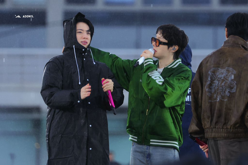 아도니스 Adonis 💫 tweet media