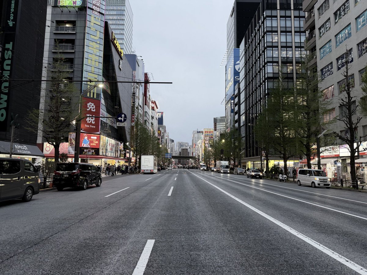 キトラ tweet media