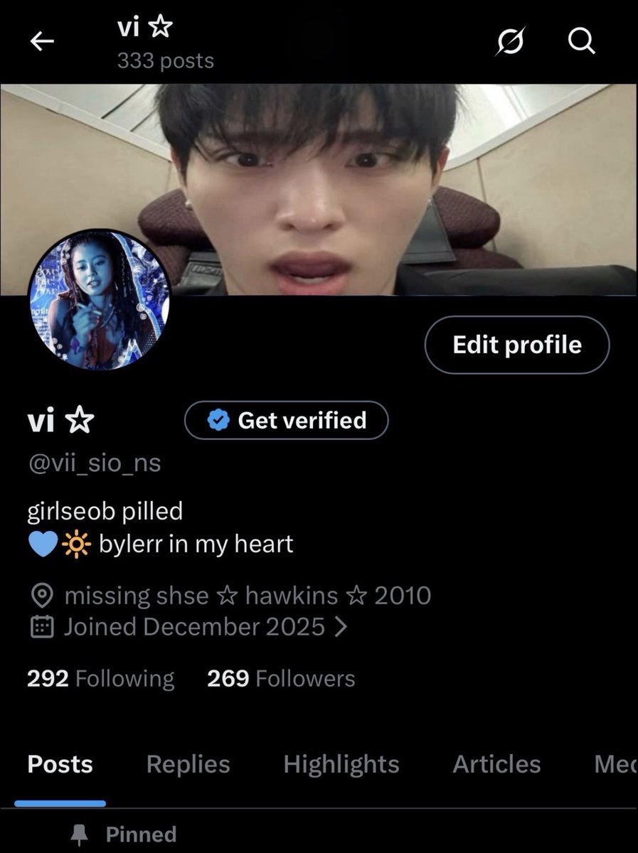 vi ☆ tweet media