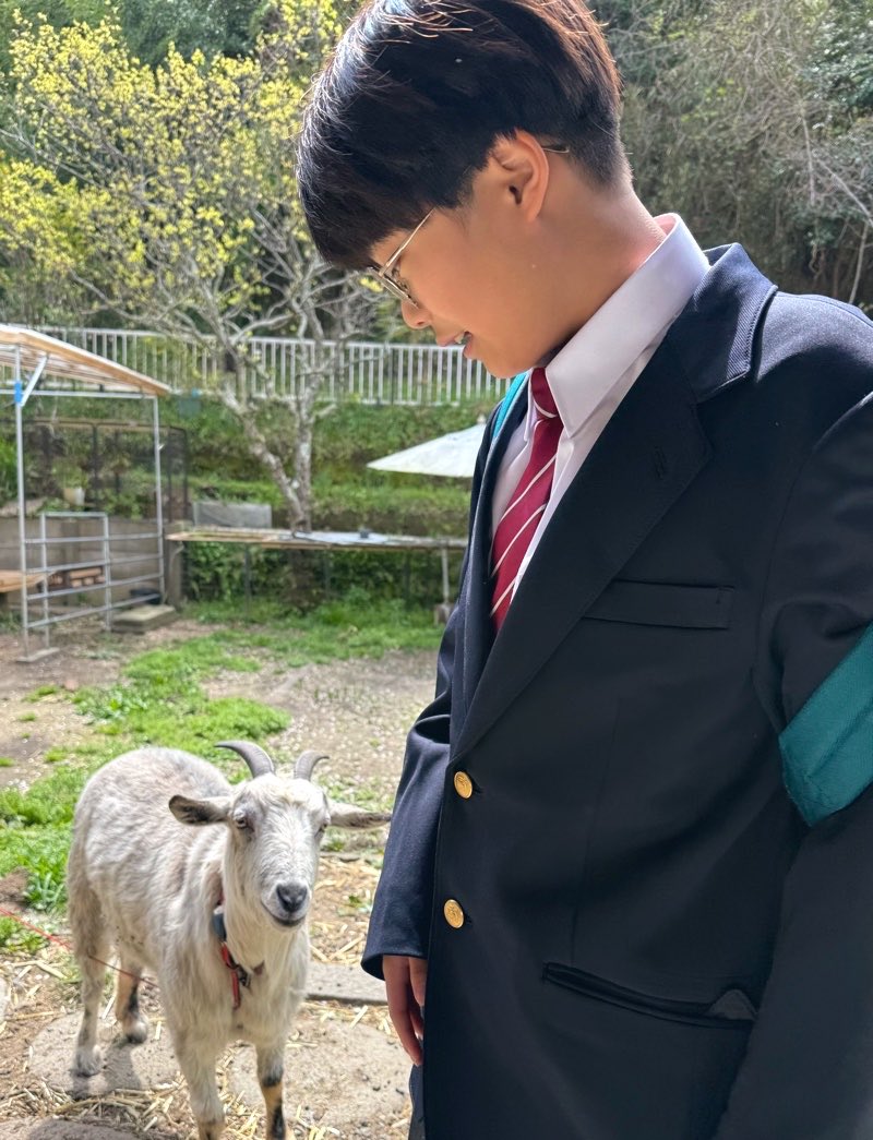 みのじ tweet media