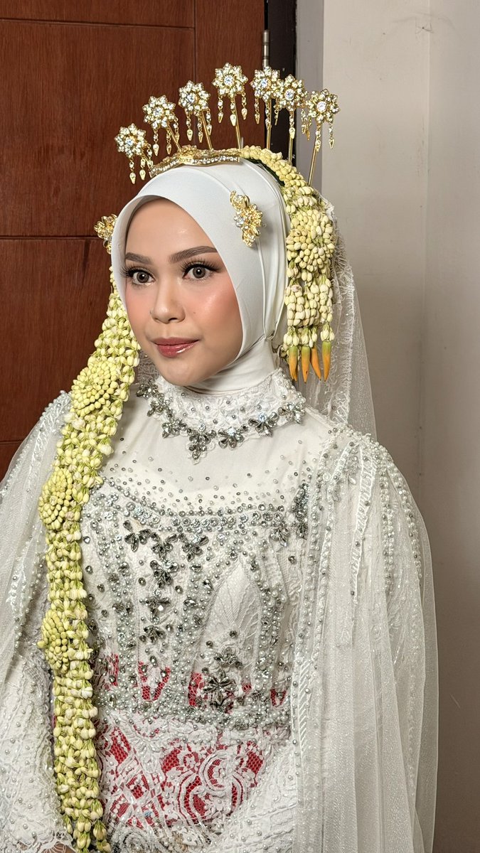 Noviaransky's tweet photo. Mau share beberapa hal penting di wedding ak kemarin ah!👀

Cekidot!⬇️ https://t.co/ApU818KmdZ
