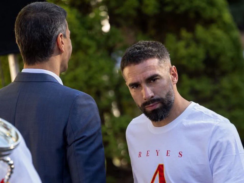 Carvajal, contrabandista de relojes de lujo. Sería que le haría falta al muy patriota.