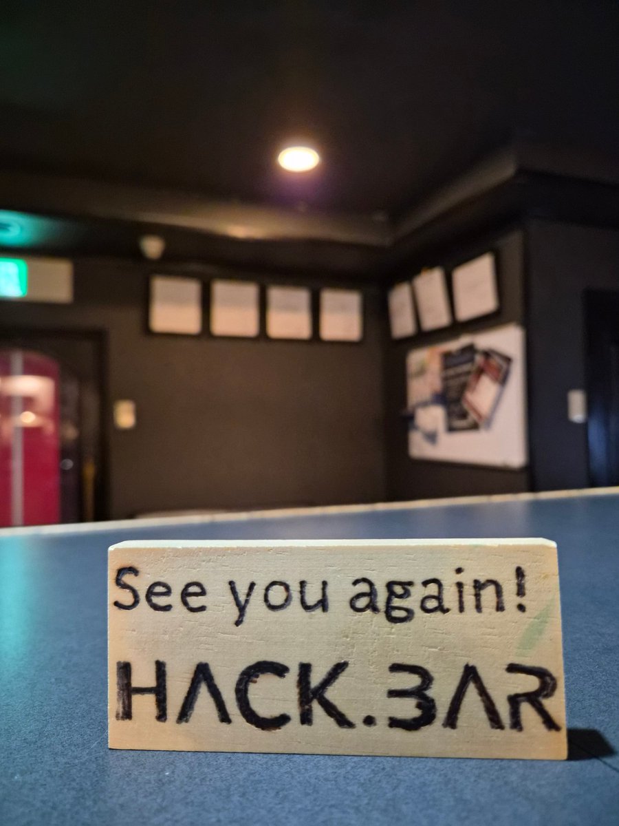 otasanlab's tweet photo. オープンしました！
お待ちしております。
#HACKBAR
#ハックバー https://t.co/QkDPDQYeUb