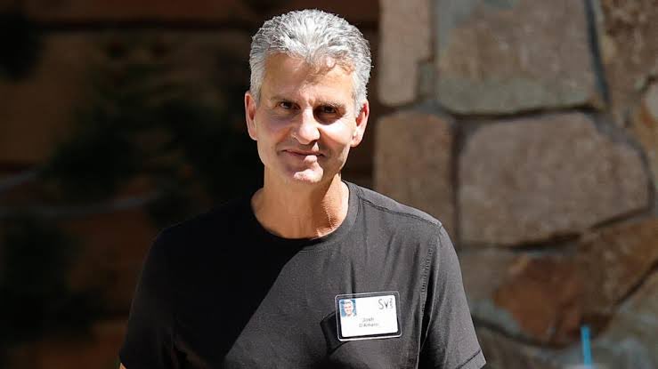 QuidVacuo tweet media