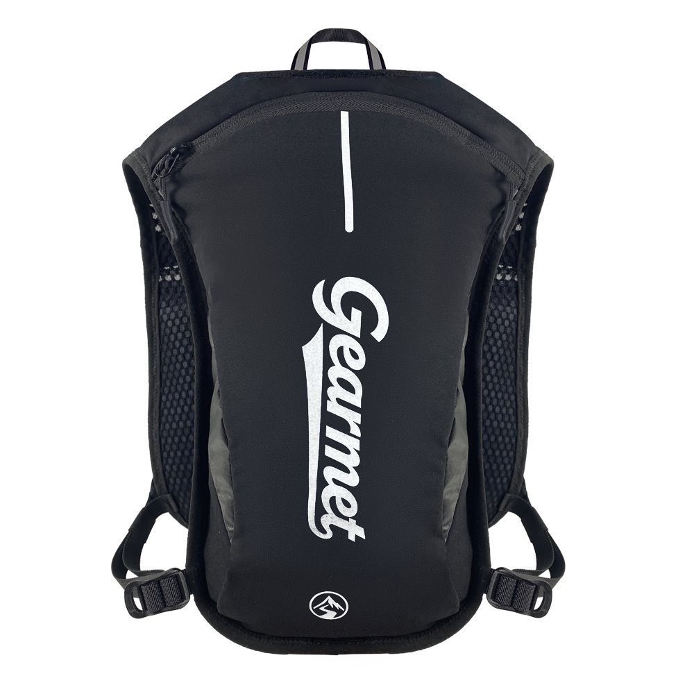 lunadu0514's tweet image. 🏃‍♂️💨 Ready to conquer your next run? Our new black hydration vest is here to keep you going! Lightweight, breathable design with secure storage. Stay hydrated, stay focused! 

#Dowsenbags #RunningGear #NewDesign #HydrationVest