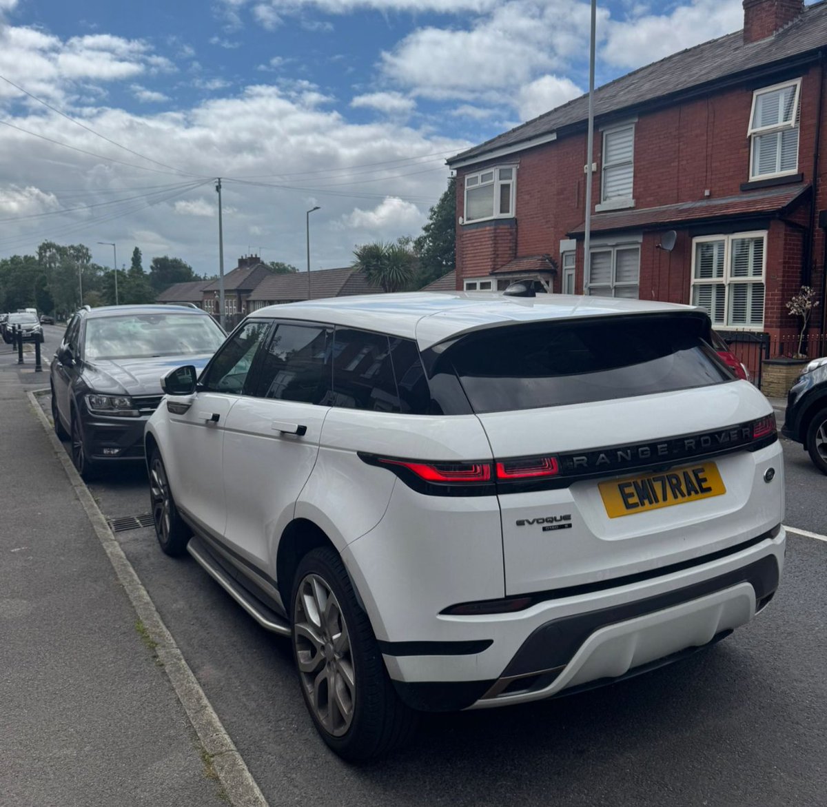 Oldham Weather tweet media