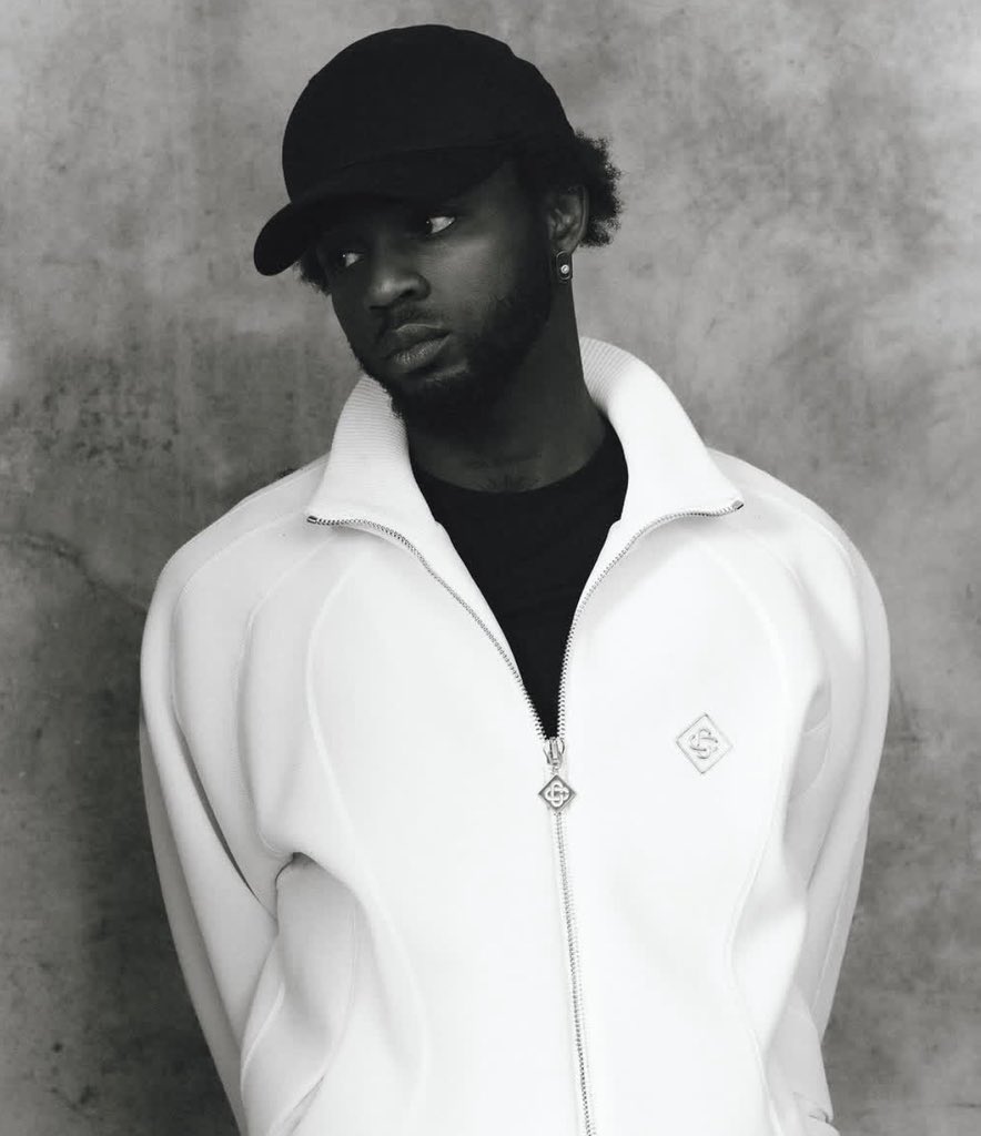 SanTa ExqCobar≠ tweet media