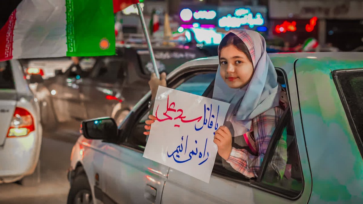 فردای صلح به آیندگان چه خواهید گفت؟
چهلم رهبر شهیدم😔
#جانفدا 
#اربعین_خورشید