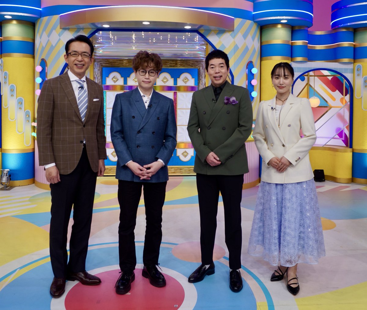 Takuma__Ishii's tweet photo. なんと!!😆あの超大人気番組📺
テレビ東京「開運！なんでも鑑定団」に出演します💎見たことない方いないんじゃないかな？！👏
石井家のお宝真贋判定😇すっごくドキドキしたー🤣オープンザプライスの瞬間とか息できなかった😹笑　是非見届けてください!!👑笑
OAは4月14日（火) 20:54~21:55の予定です🎃 https://t.co/FYqw3ObErV