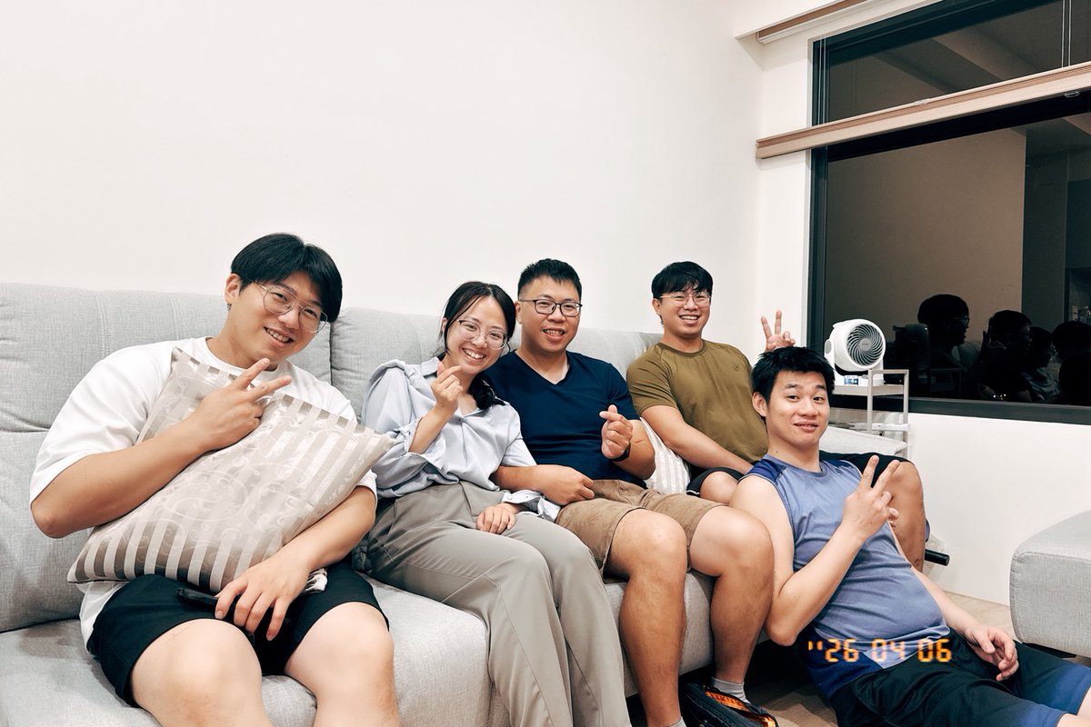 哲學的哲 tweet media