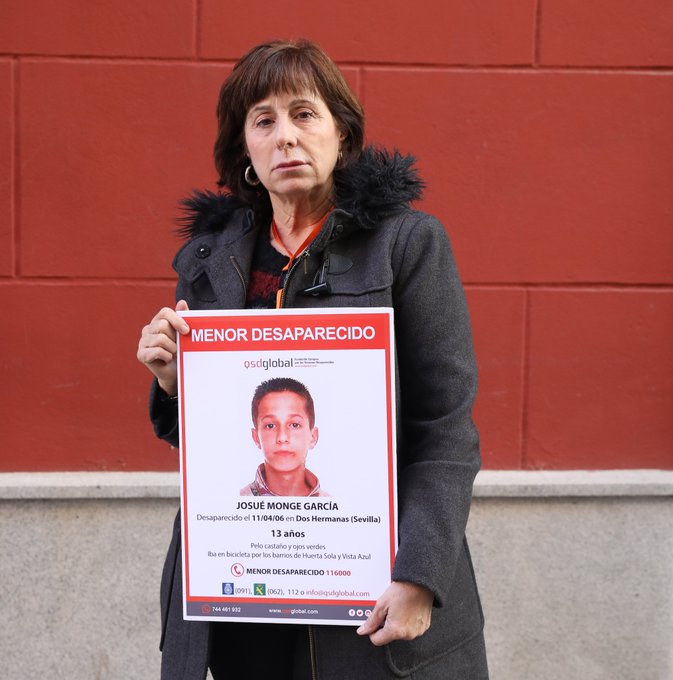 20 AÑOS SIN RASTRO DE JOSUÉ MONGE 

En #DosHermanas (#Sevilla) un niño de 13 años, Josué Monge García, salió de su casa montado en su bicicleta, pero nunca llegó a la de su amigo.   Hoy más cerca que nunca de toda su familia 

#NoLeOlvidamos