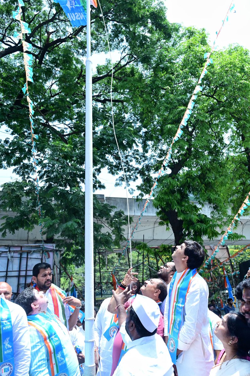 Vamshi Chand Reddy వంశీచంద్ రెడ్డి वंशी चंद रेड्डी tweet media