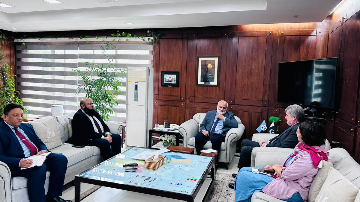 HEC Pakistan tweet media